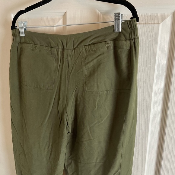 Hurley Women’s Olive Green Pants size large - Picture 6 of 7